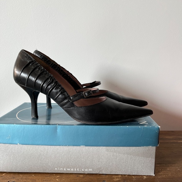 Nine West 8.5M vintage Mary-Jane leather heels, Y2K. - Picture 4 of 16